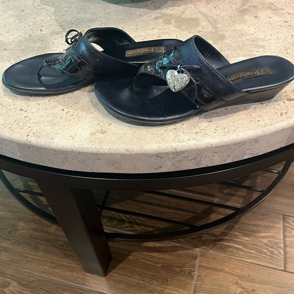 Used Navy Brighton sandals size 7.5 - Picture 4 of 7